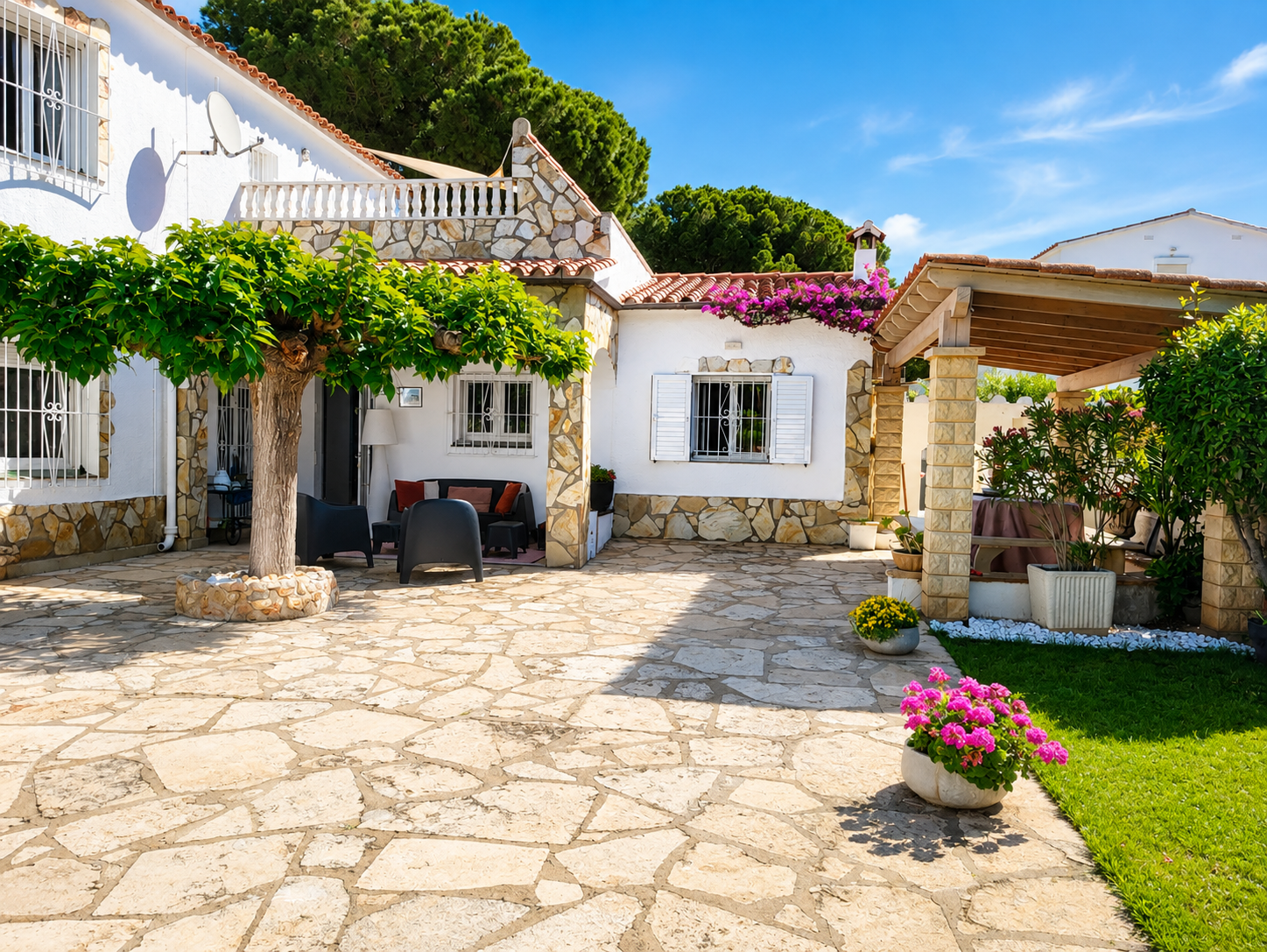 Casa Serena, L’Escala