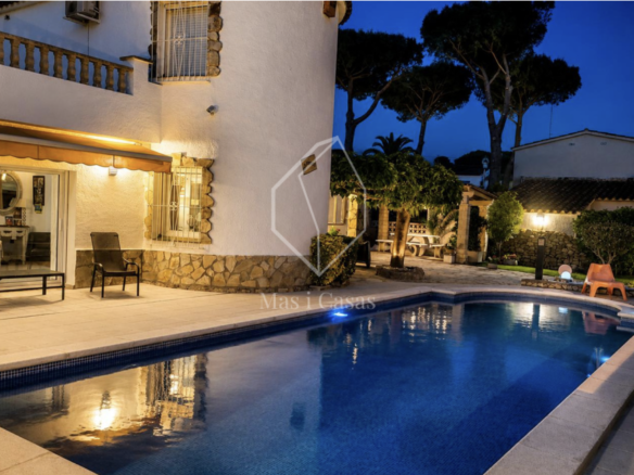 Casa Serena, L’Escala