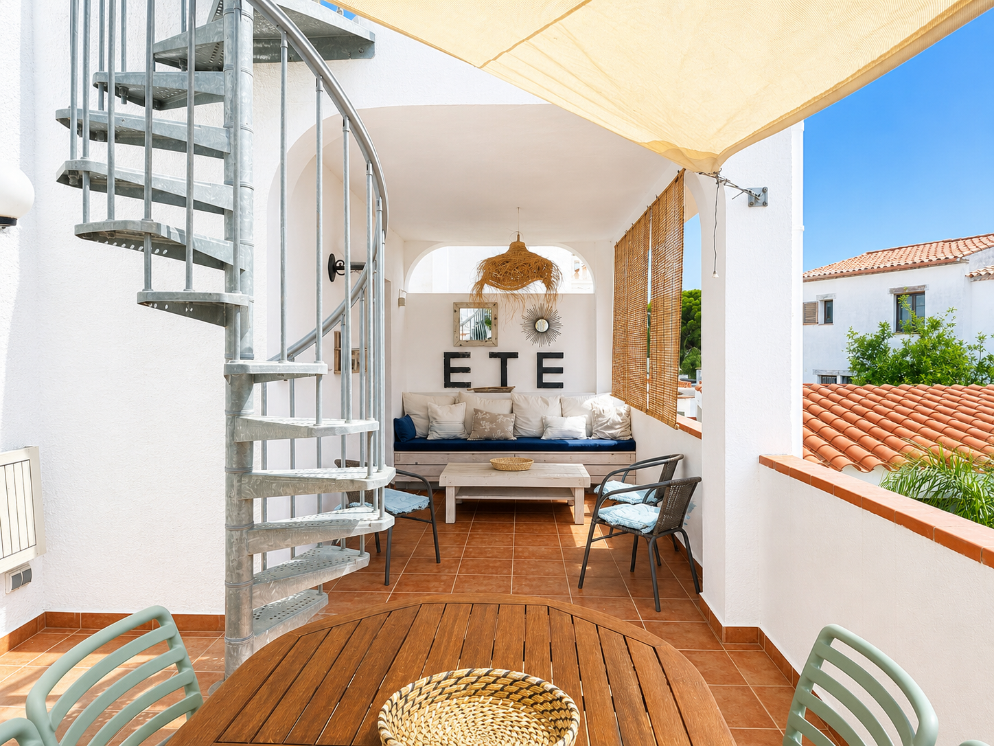 Casa Paradis, L’Escala