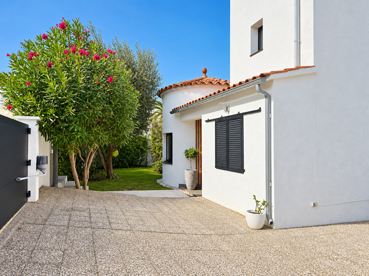 Maison Soleil, L’Escala